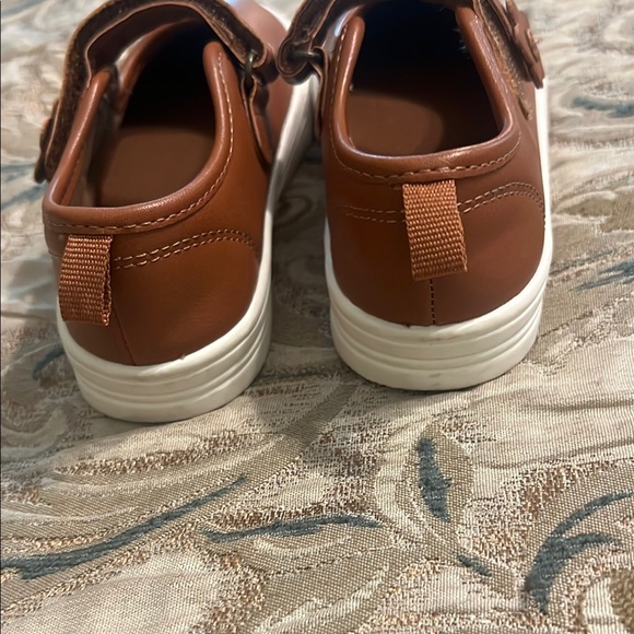 OshKosh B'gosh Brown and White Dress Shoes with Strap - Picture 3 of 7